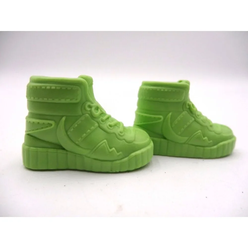 Monster‎ High Clawdeen Studio G3 Lime Green Tennis Shoes accessories fashions